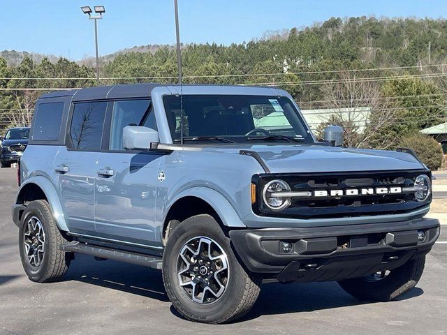 2024 Ford Bronco Outer Banks 4-Door 4WD
