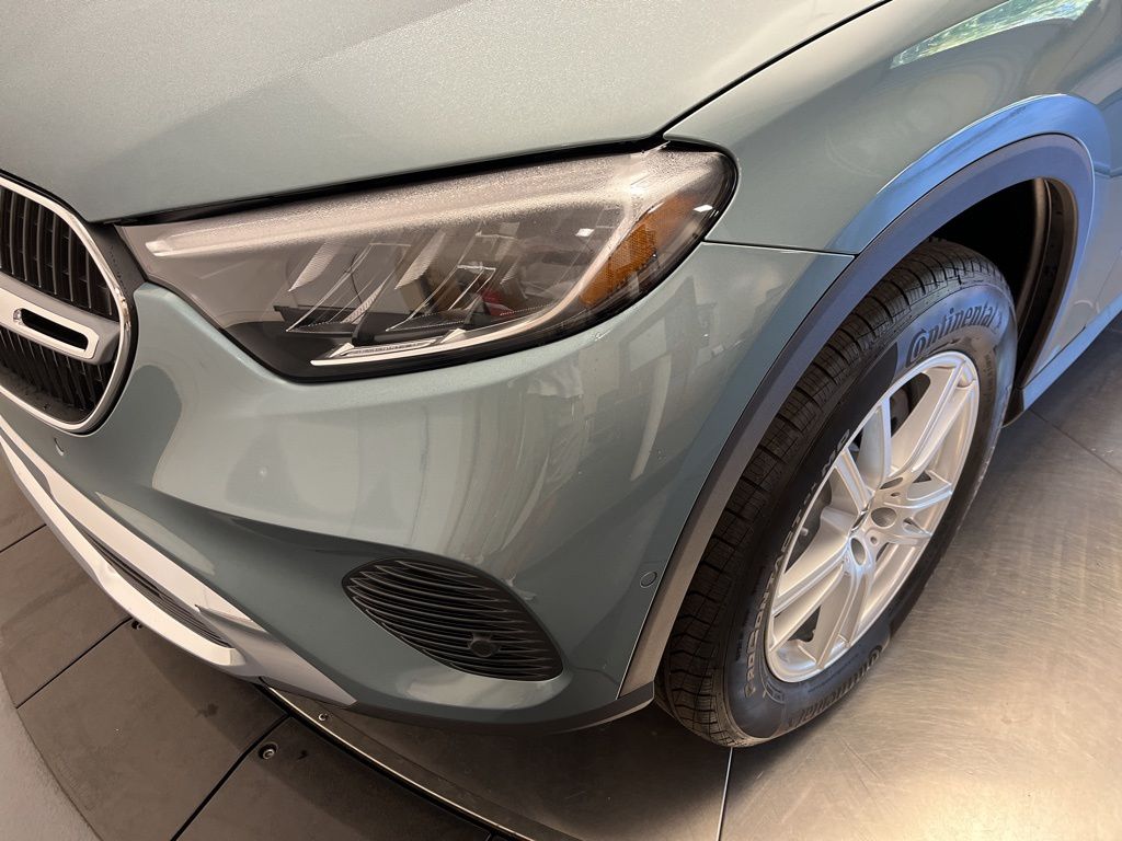 Thumbnail: 2026 Mercedes-Benz GLC - 9