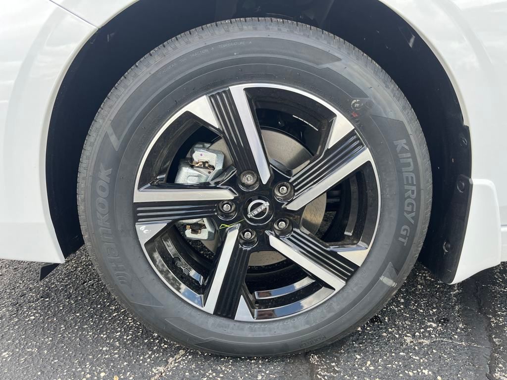 2025 Nissan Sentra SV photo