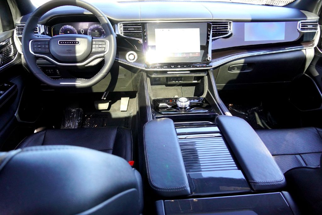 Used Car 2022 Jeep Wagoneer  Series I For Sale Under $40,000 In Taylor, Texas