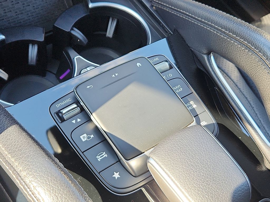 Thumbnail: 2021 Mercedes-Benz GLE - 25