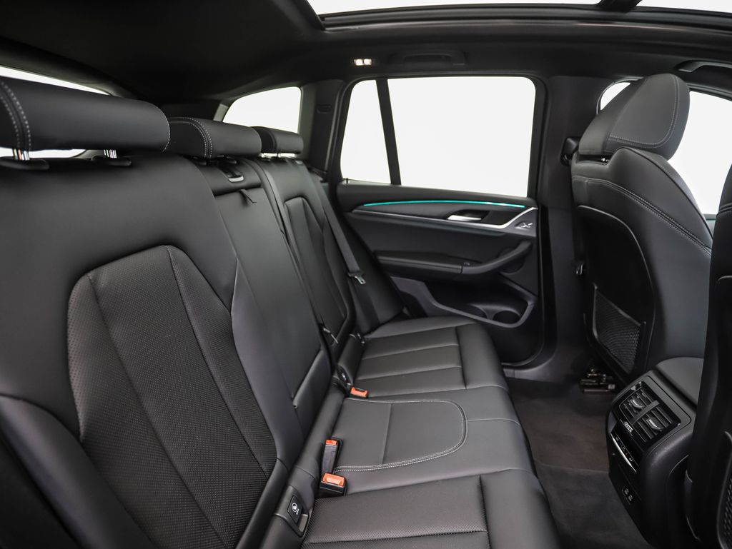 Thumbnail: 2024 BMW X3 - 27