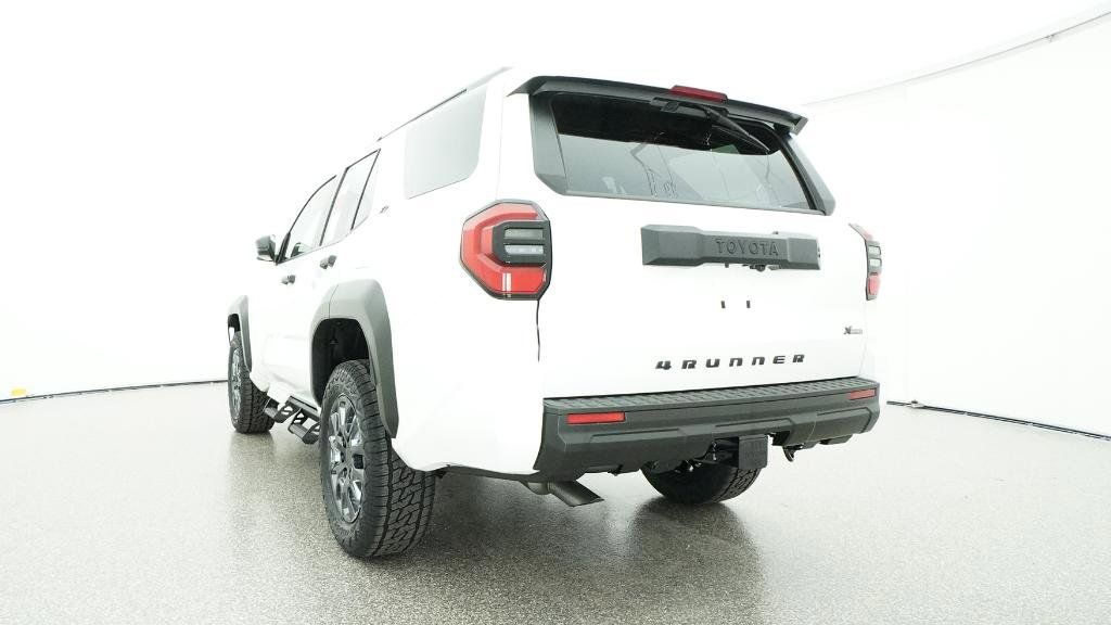Thumbnail: 2025 Toyota 4Runner - 9