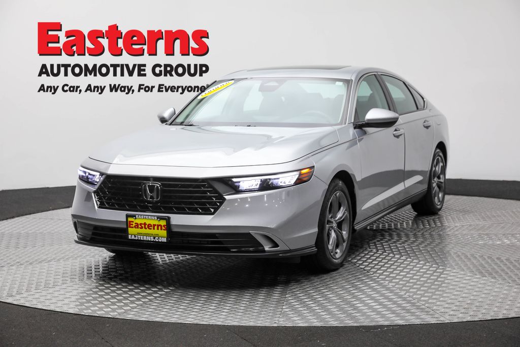 2024 Honda Accord EX's photo