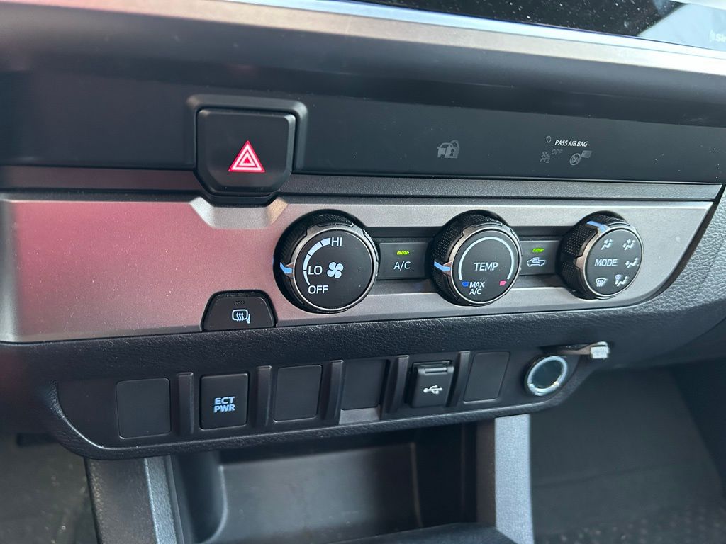 2023 Toyota Tacoma SR5 25