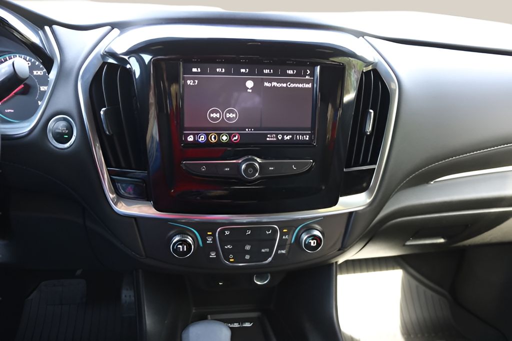 Used Car 2023 Chevrolet Traverse  Lt For Sale Under $30,000 In Austin, Texas