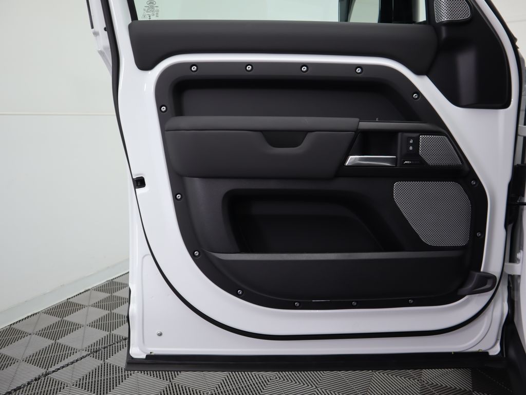 Thumbnail: 2024 Land Rover Defender - 25
