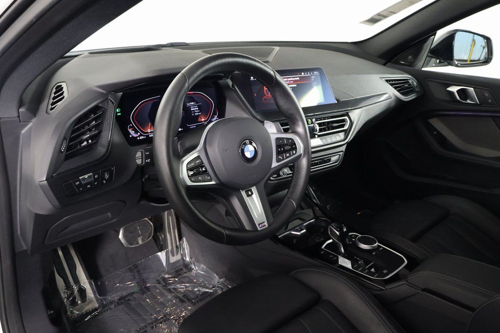 Thumbnail: 2024 BMW 2 Series - 7