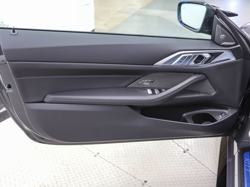 Thumbnail: 2026 BMW M4 - 9