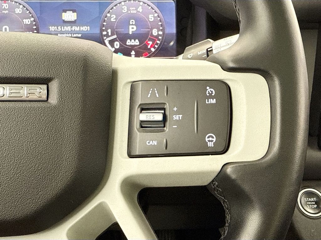 Thumbnail: 2022 Land Rover Defender - 12