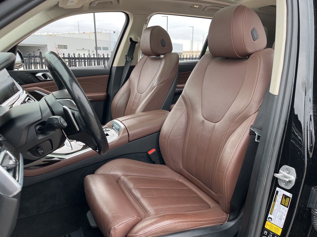 Thumbnail: 2022 BMW X7 - 27