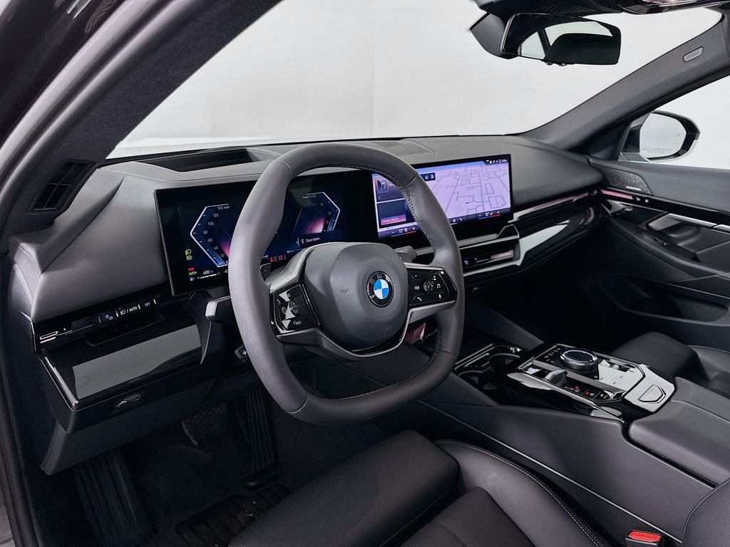 Thumbnail: 2025 BMW 5 Series - 9