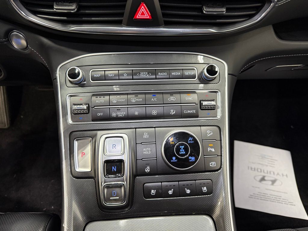2023 Hyundai Santa Fe Limited 18