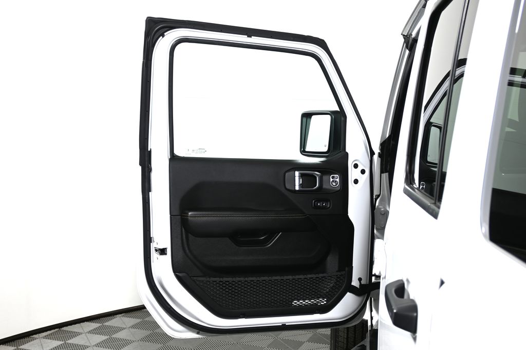 Thumbnail: 2024 Jeep Wrangler - 28