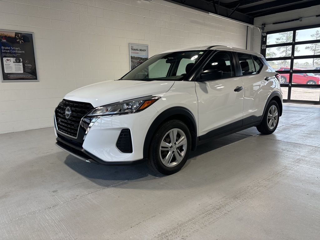 2023 Nissan Kicks S