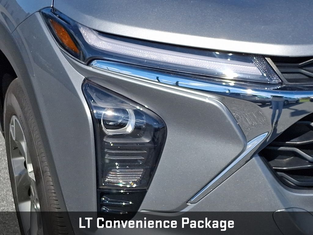 2025 Chevrolet Trax LT Gray at South Hills Kia