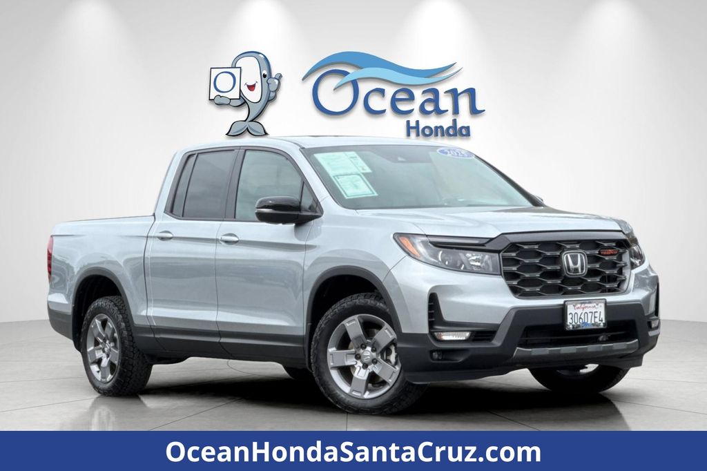 Solar Silver Metallic 2025 Honda Ridgeline TrailSport AWD Pickup Truck All-Wheel Drive 9-Speed Automatic