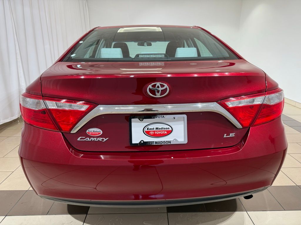 Thumbnail: 2015 Toyota Camry - 4