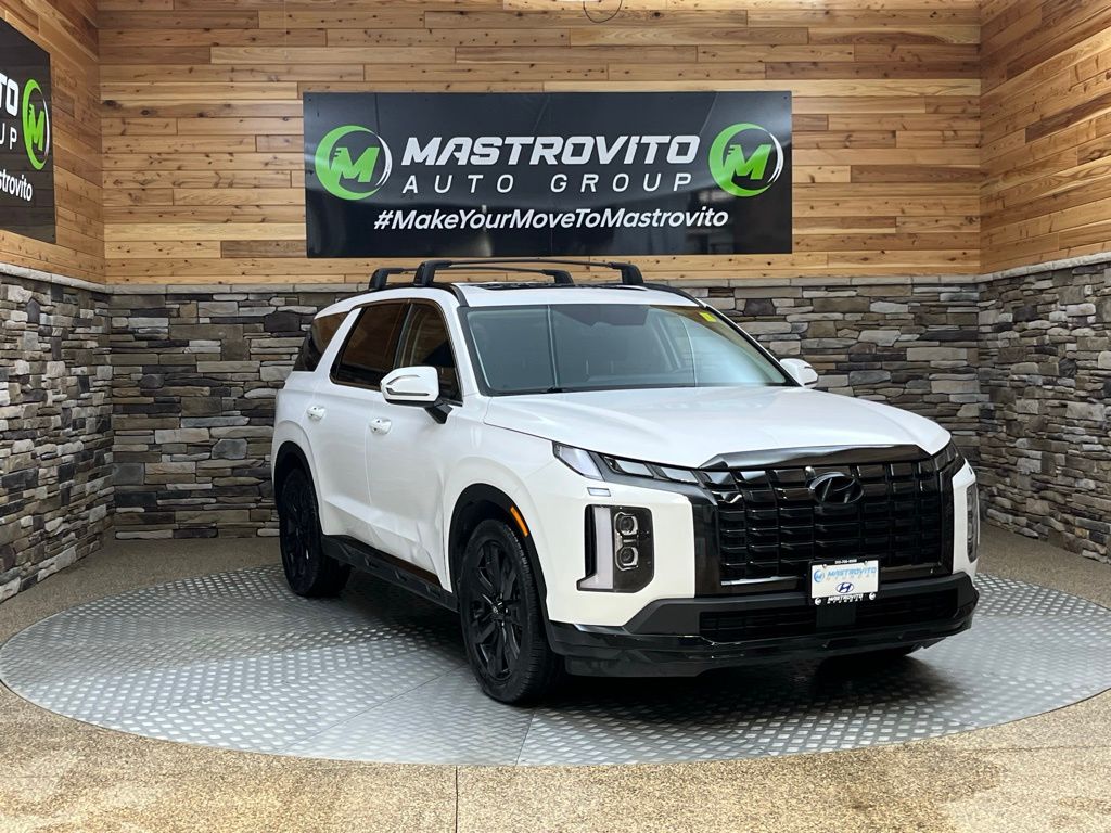 View vehicle photo 2