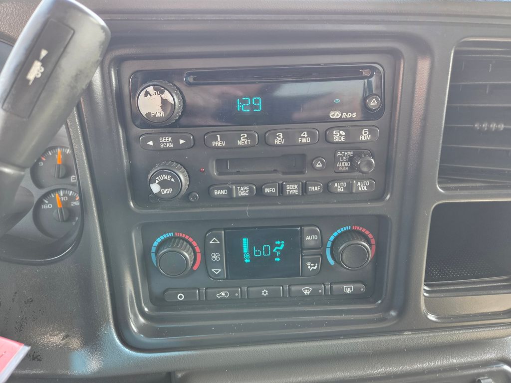 2005 Chevrolet Silverado 1500 LS