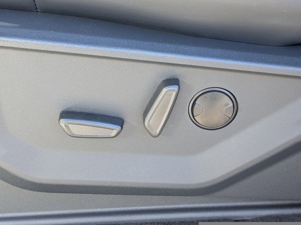 2025 Ford Expedition Platinum MAX