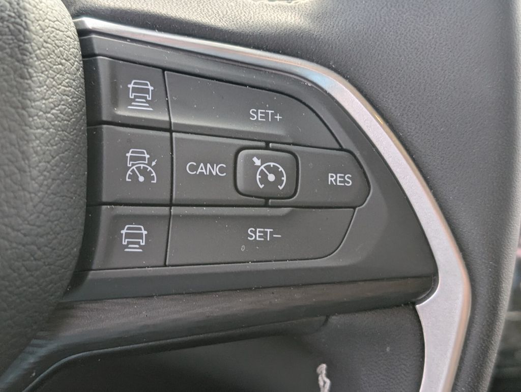 new 2025 Jeep Grand Cherokee car, priced at $26,420