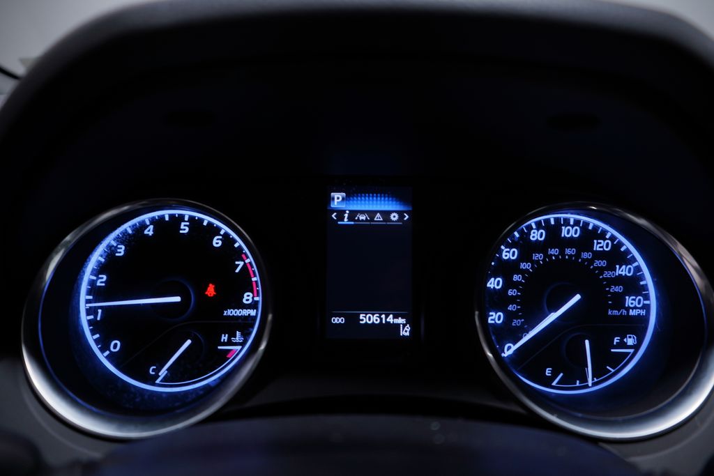 Thumbnail: 2020 Toyota Camry - 21