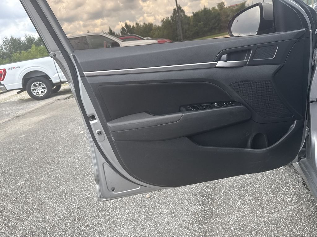 2020 Hyundai Elantra SEL Silver at Emmons Autoplex