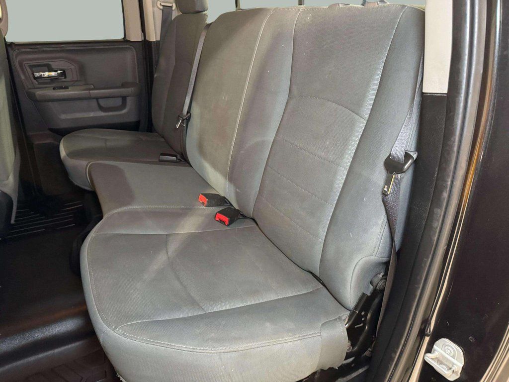 Used 2017 Brilliant Black Crystal Pearlcoat Ram SLT image 22