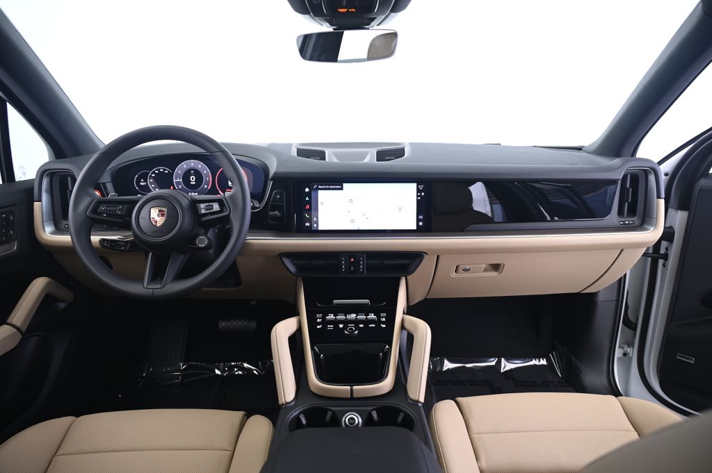 Thumbnail: 2025 Porsche Cayenne - 31