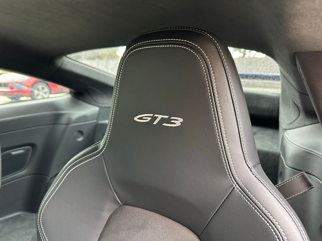 Thumbnail: 2022 Porsche 911 - 24