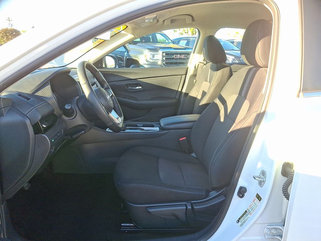 Thumbnail: 2024 Nissan Sentra - 14