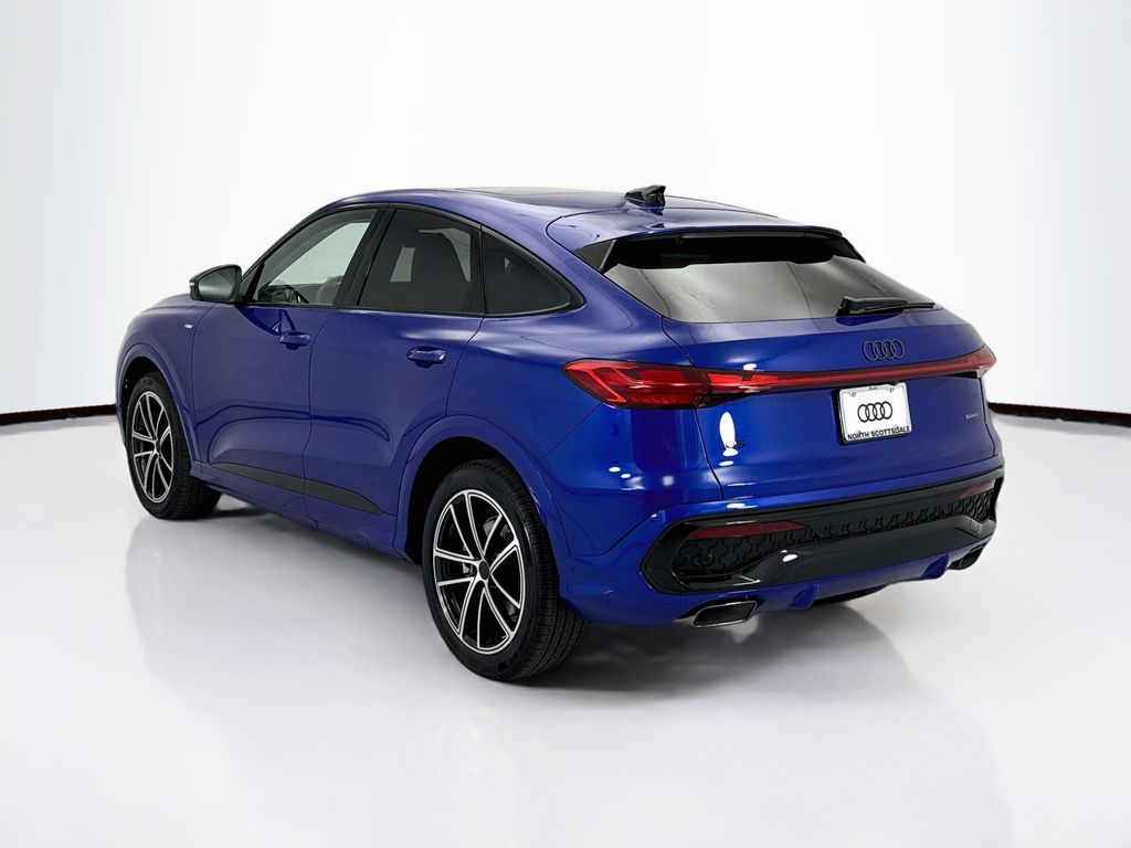 Thumbnail: 2026 Audi Q5 - 7