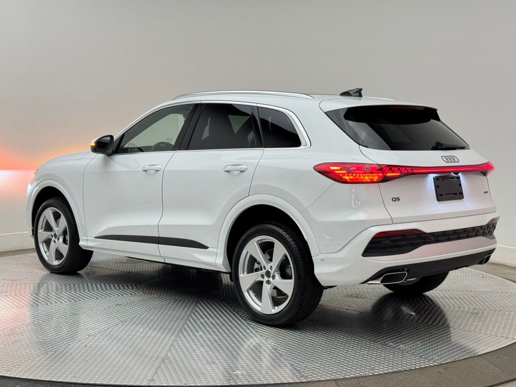 2025 Audi Q5 Premium 8