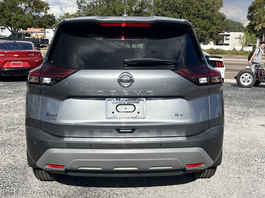 2021 Nissan Rogue SV 6