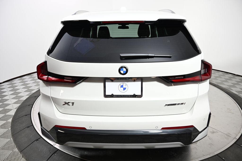 Thumbnail: 2026 BMW X1 - 4
