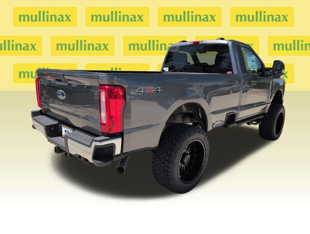 New 2026 Gray Ford XLT image 5