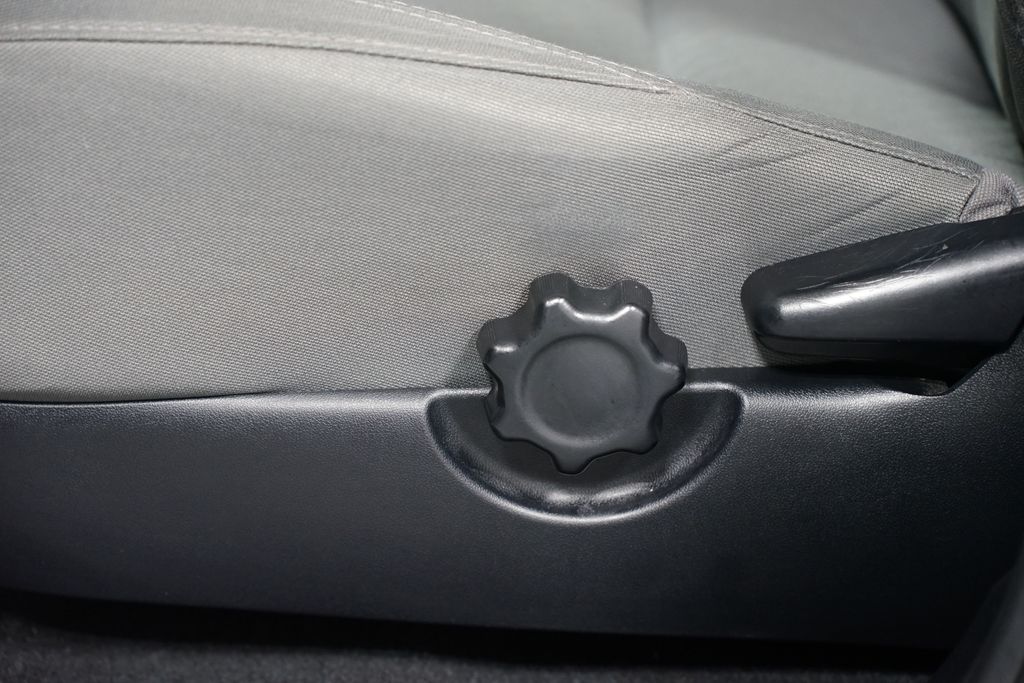 Thumbnail: 2022 Toyota Tacoma - 30