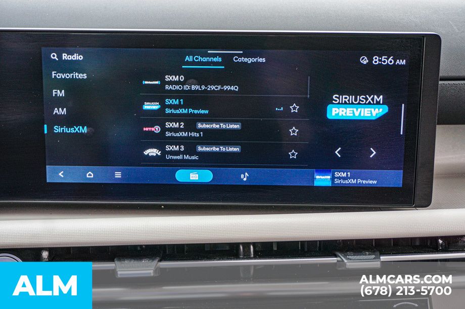 Used 2025 Gray Hyundai SEL image 37