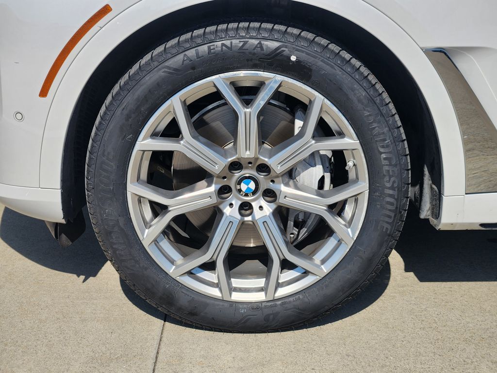 2023 BMW X7 xDrive40i White at Bayway Cadillac of The Woodlands