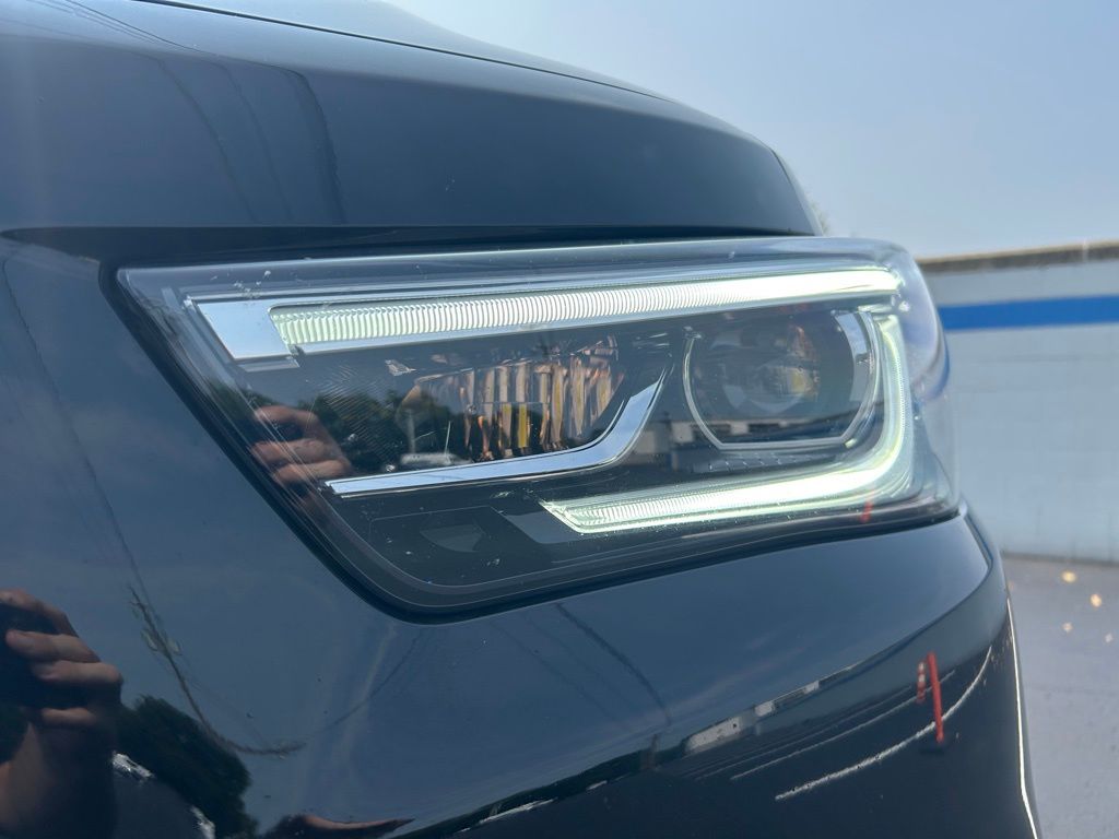 Thumbnail: 2018 INFINITI QX80 - 9