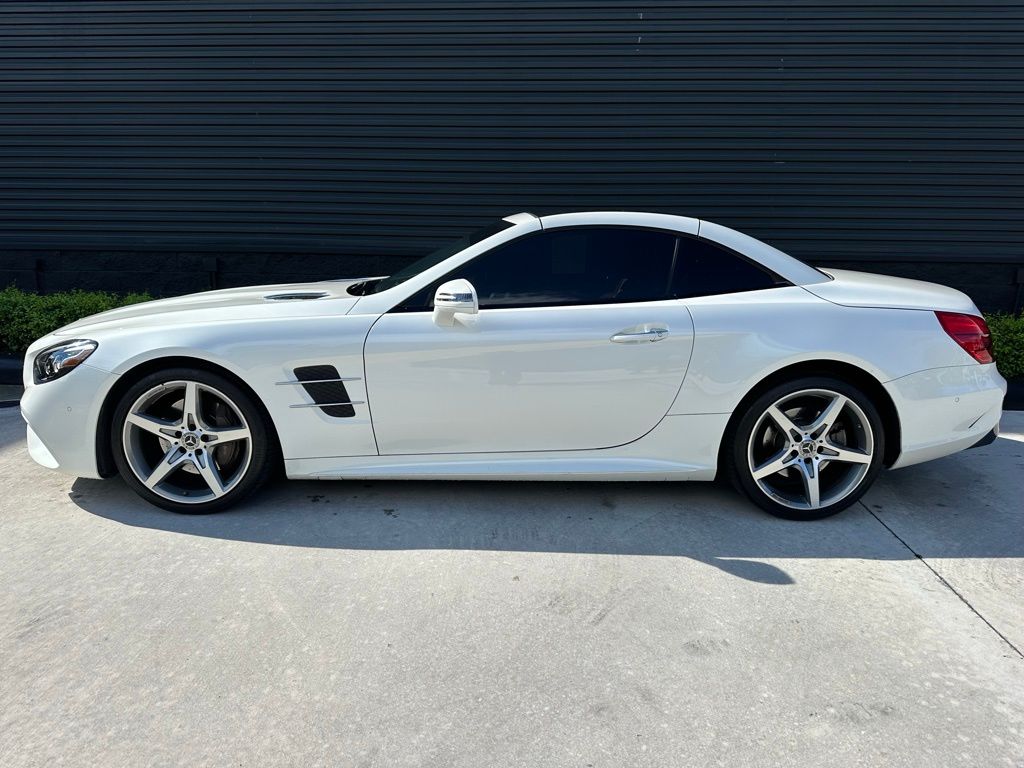 Thumbnail: 2017 Mercedes-Benz SL-Class - 2
