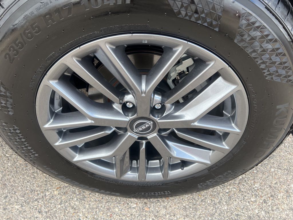 2023 Nissan Rogue S photo