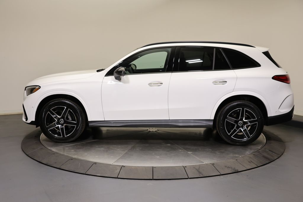 Thumbnail: 2027 Mercedes-Benz GLC - 4