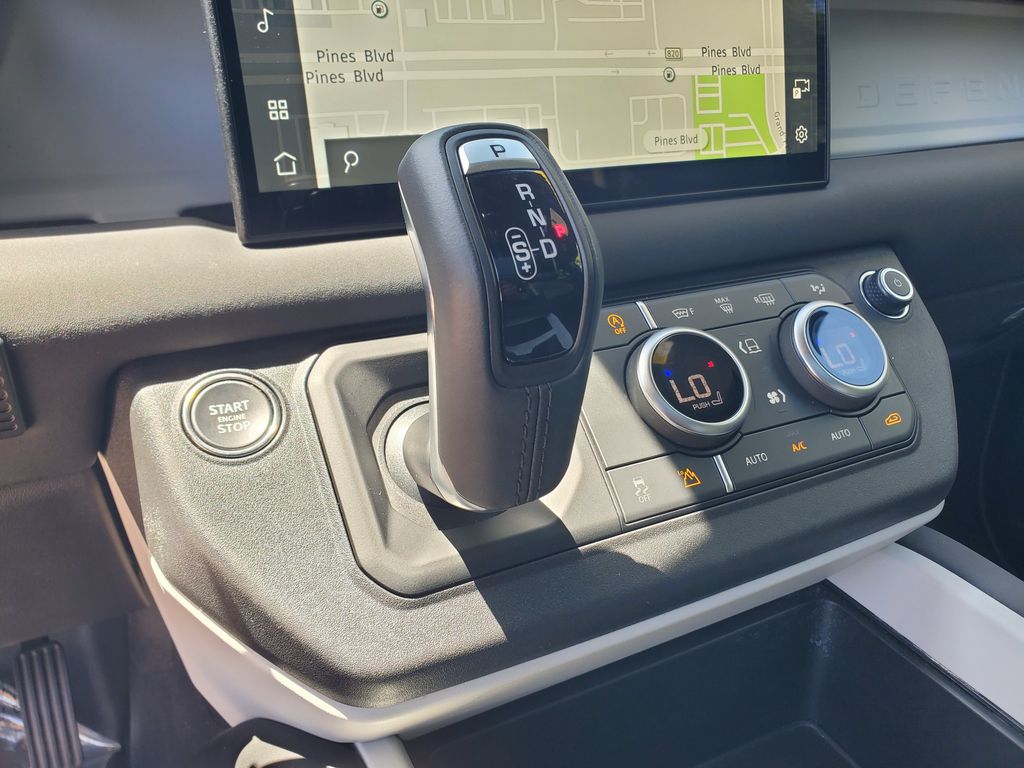 2025 Land Rover Defender