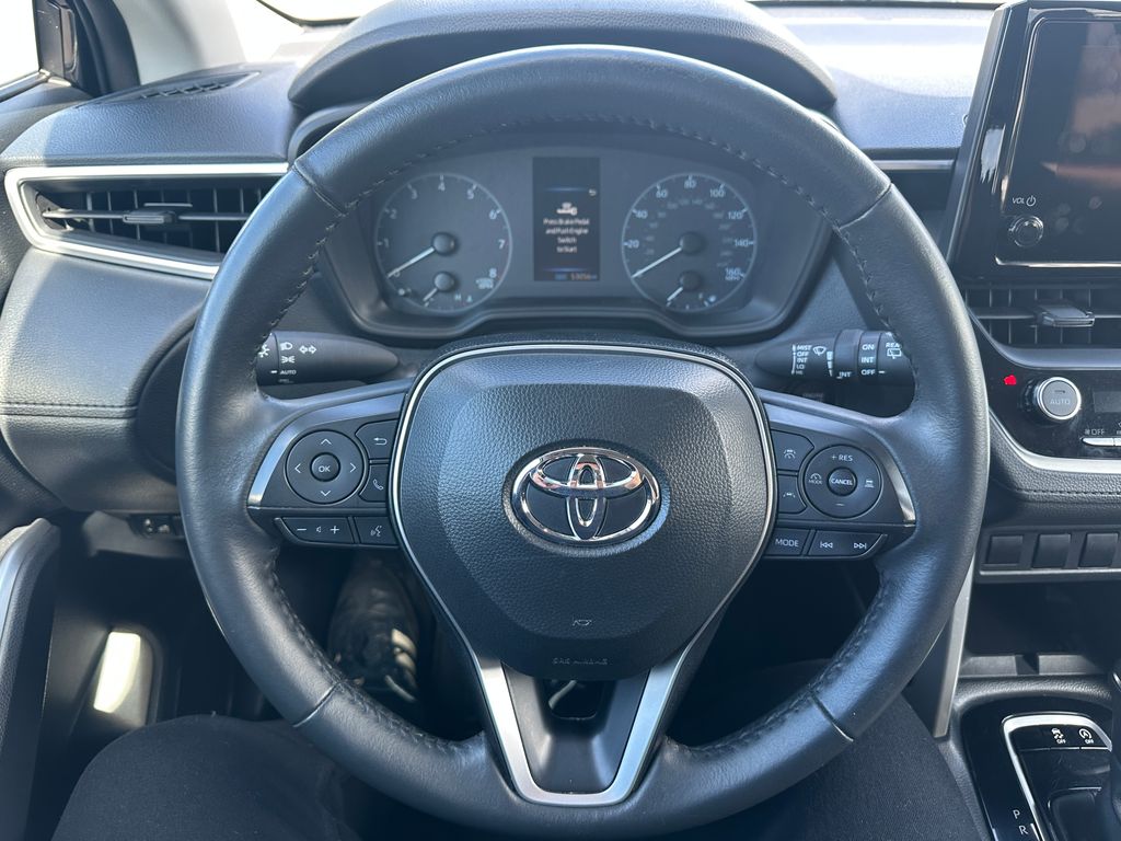 2024 Toyota Corolla Cross LE