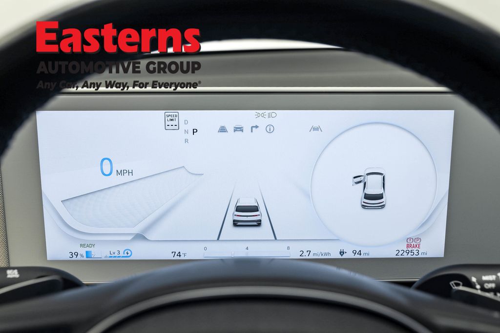 Used 2023 Gray Hyundai SE image 18