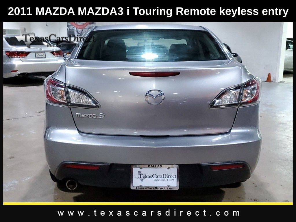 2011 Mazda Mazda3 i Touring 11