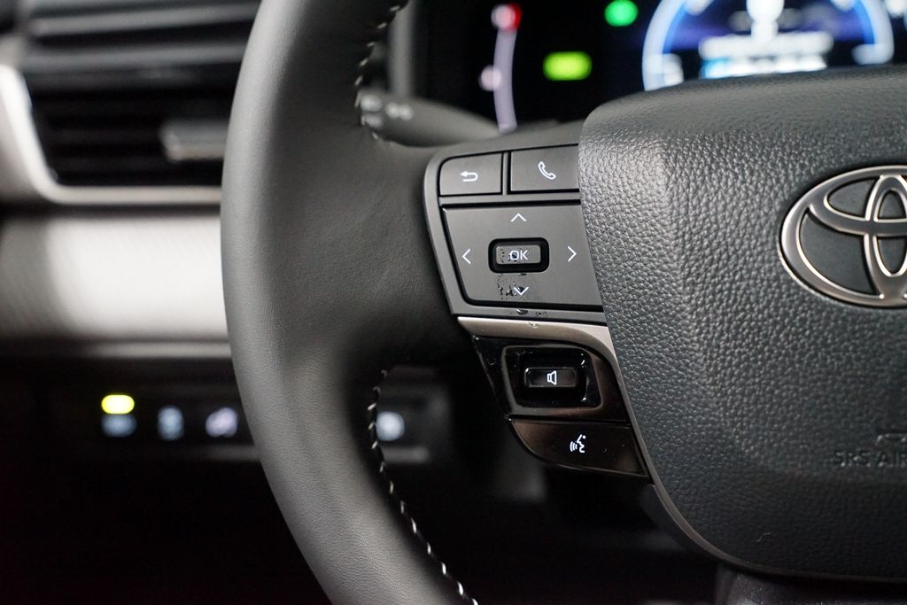 Thumbnail: 2026 Toyota Camry - 14