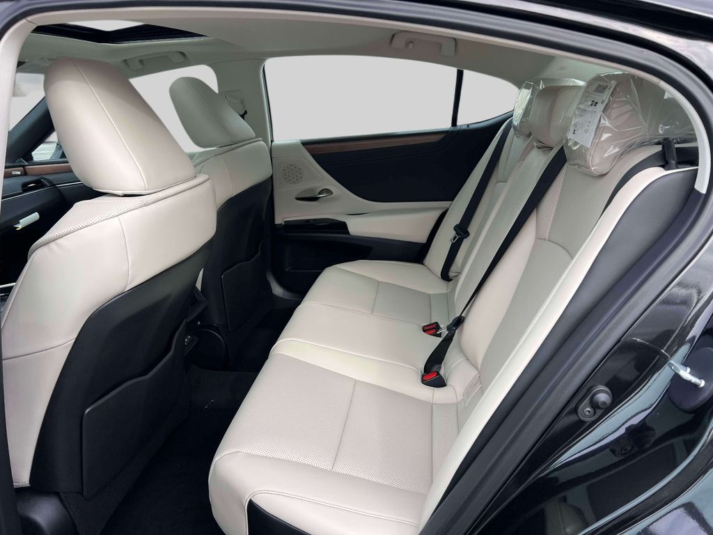 new 2025 Lexus ES car, priced at $47,844